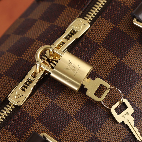 ルイヴィトンバッグ全体デザイン